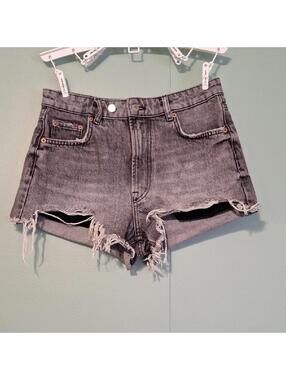Zara The High Waist Gray Distressed Short Size 6
